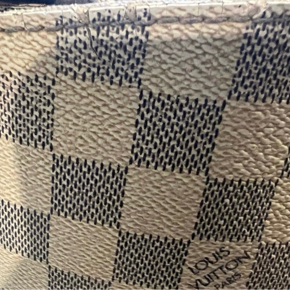 Designer-Inspired Checkered Tote Bag in Beige and Brown - Picture 3 of 16